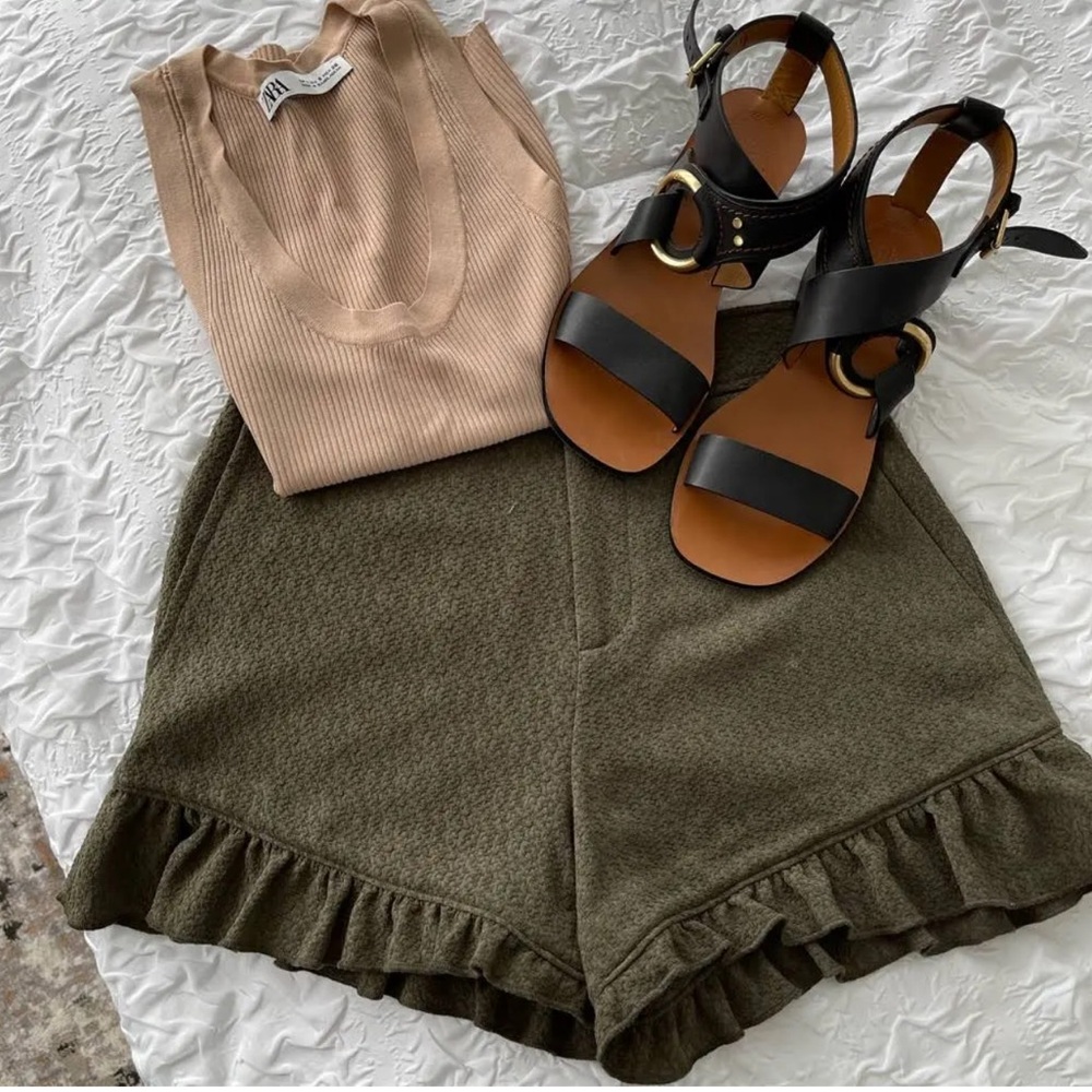 Club Mónaco olive green ruffle shorts